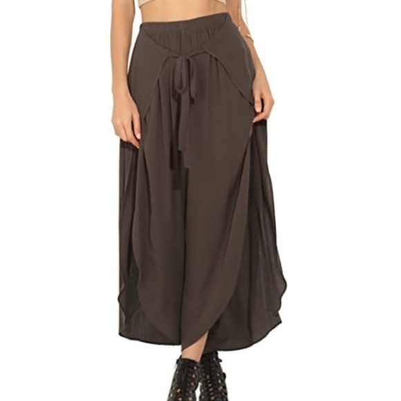🌷Chiffon Wide Leg Tulip Pants🌷 - Picture 7 of 7